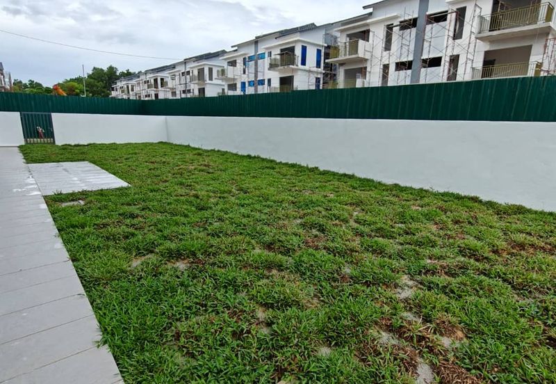 Semi-d for sale at Ara Damansara