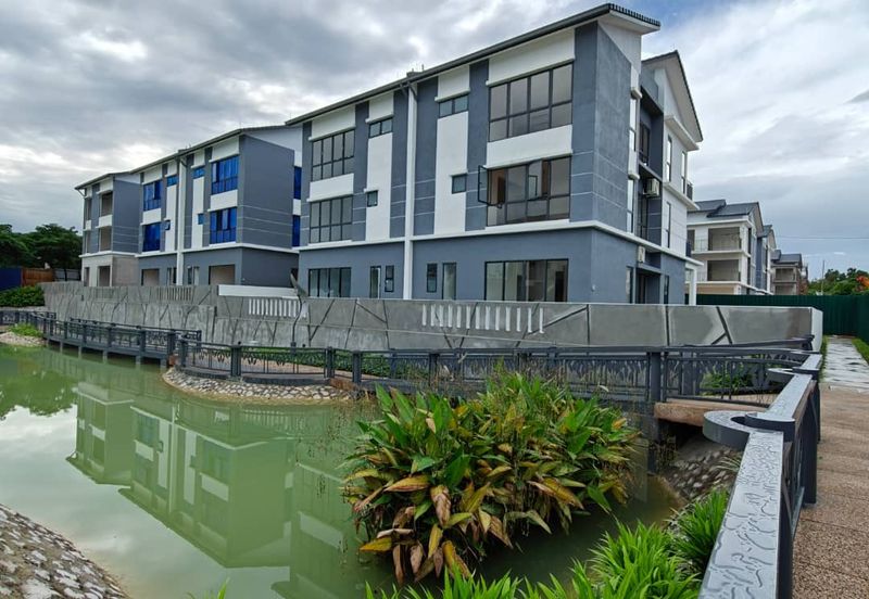 Semi-d for sale at Kota Damansara