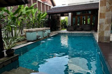 Tijani, Bukit Tunku bungalow for sale