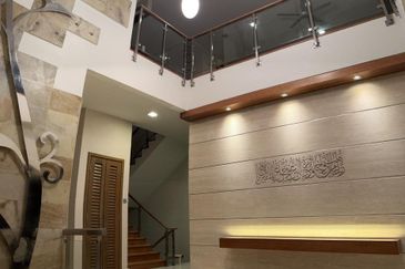 Tijani, Bukit Tunku bungalow for sale