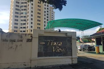 Tiara View