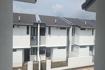 Beautiful 2 Story Nadira1 Bandar Bukit Raja, Klang