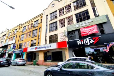 Apartment Abadi Indah