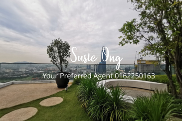 Aria Luxury Residence