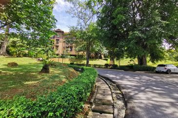 Kampung Warisan Condominium