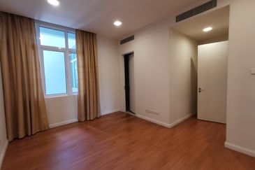 Kenny Hills Residence