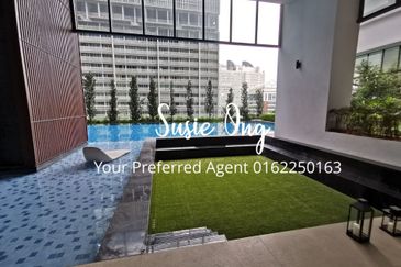 Aria Luxury Residence