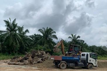 Shah Alam Selangor 21775sqft Ind land For Sale!!