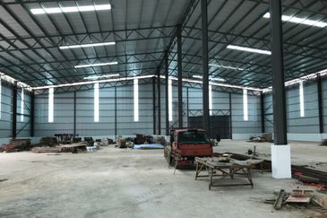 Freehold Warehouse at Kapar Klang For Sale