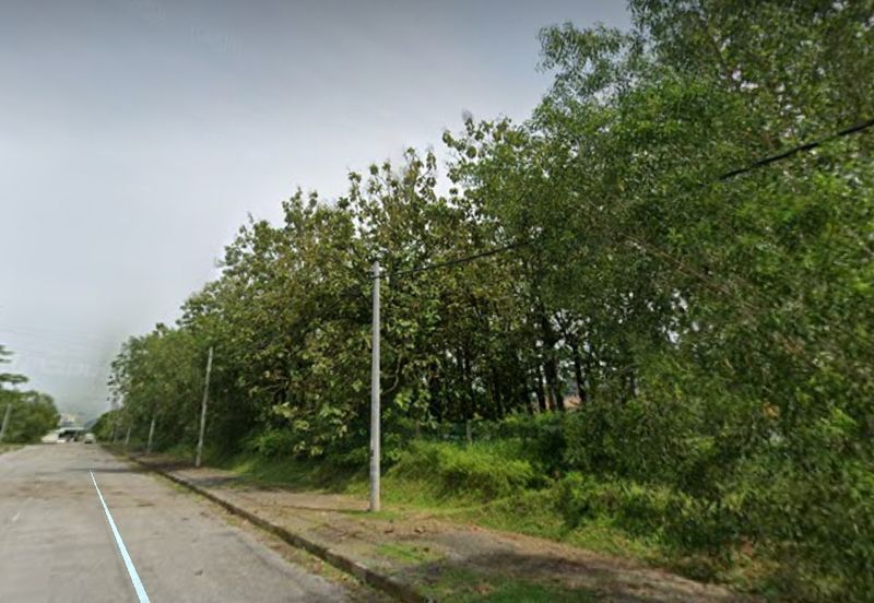 Industrial Land facing Highway Perak For Sale!!
