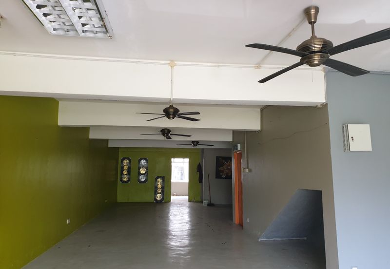 Shoplot Facing Road Freehold 3Storey For Sale