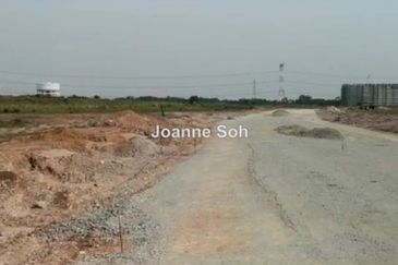 Agri Land industrial zoning at Sepang For Sale!