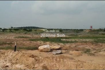 Agri Land industrial zoning at Sepang For Sale!