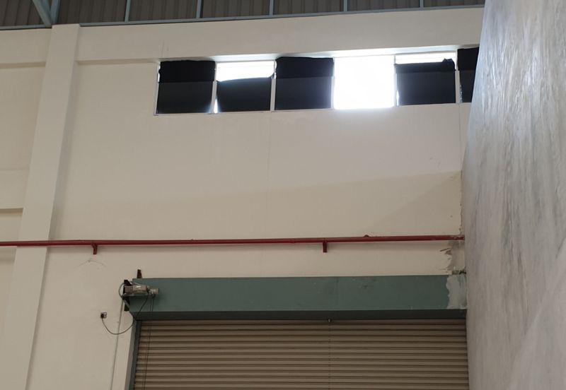 Balakong,Seri Kembangan warehouse for sale!