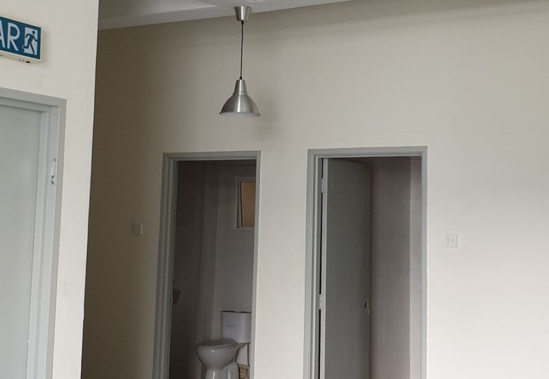 Balakong,Seri Kembangan warehouse for sale!