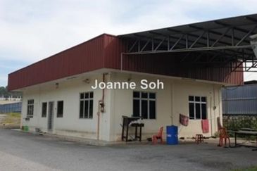 OFF KM 7 JALAN SEREMBAN - JELEBU