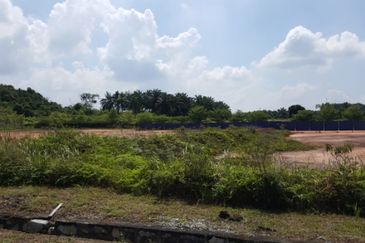 Agri land in Commercial Zoning Seremban For Sale 