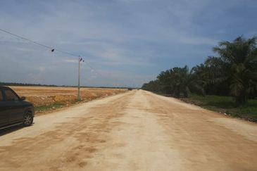 Klang facing road Industry Land Freehold For Sale!!