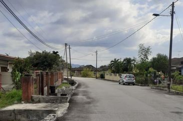 Factory with CF at Taiping perak For Sale!!