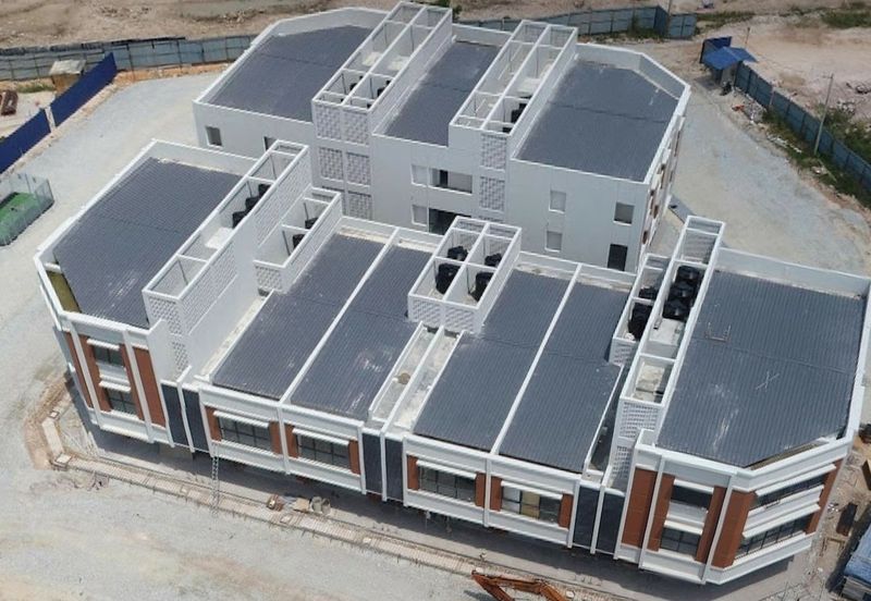 Corner shop at Sepang Brand New freehold Corner Shop For Sale!