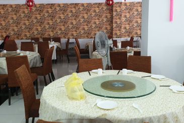 kuala lumpur enblock 7 storey 9 units of adjoining Commercial Building 