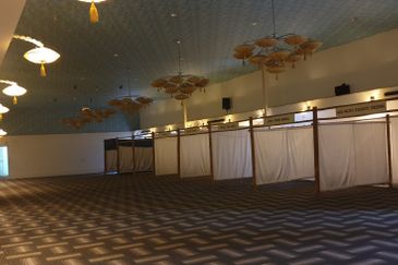 kuala lumpur enblock 7 storey 9 units of adjoining Commercial Building 