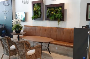 enblock retail building at kuala lumpur enblock 7 storey 9 units of adjoining Commercial Building 