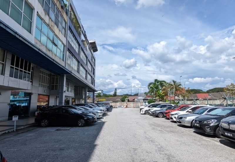 fully furnished Commercial Corporate Enblock office building near mrt3 at Bandar Sri damansara for sale
