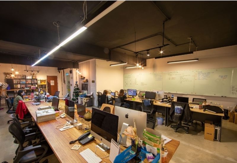 fully furnished Commercial Corporate Enblock office building near mrt3 at Bandar Sri damansara for sale