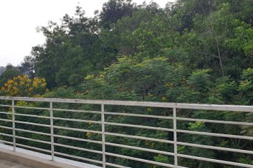 Sell under bank value Freehold Bungalow at Ulu Klang near KLCC 