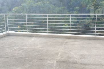 Sell under bank value Freehold Bungalow at Ulu Klang near KLCC 