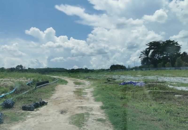 Agri Land freehold at jalan Broga Semenyih For Sale!!