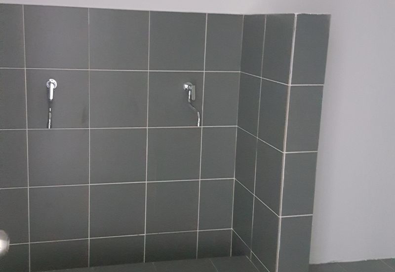 Newly build Warehouse in freehold 1acre land for sale 