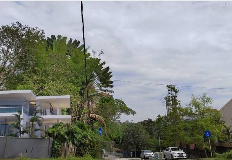 Big land size New Bungalow at petaling jaya for sale