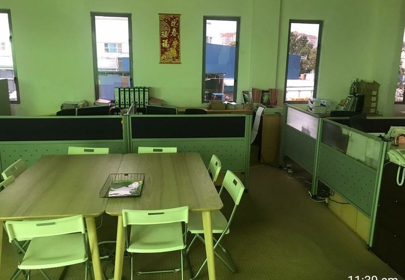 warehouse corporate enblock freehold 3.5storey Bungalow Factory at Puchong