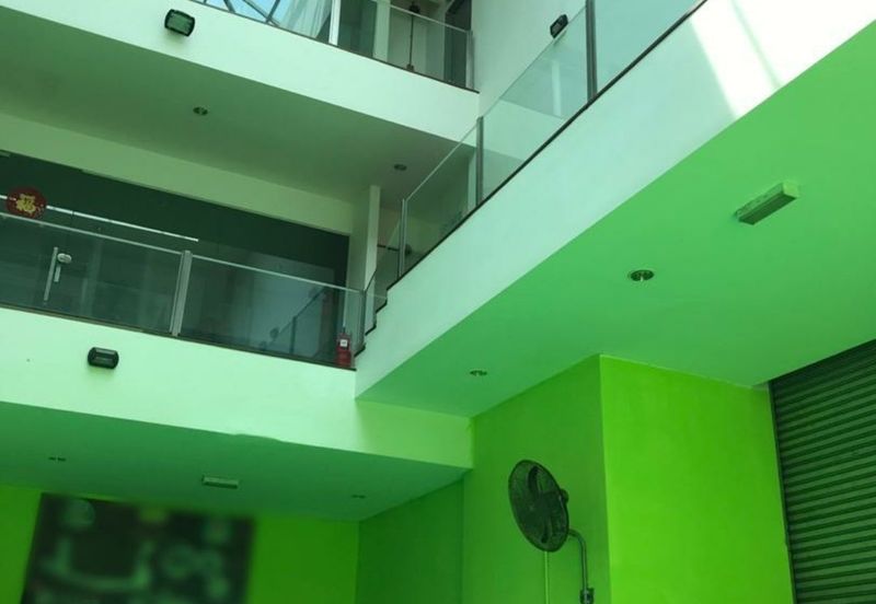 warehouse corporate enblock freehold 3.5storey Bungalow Factory at Puchong