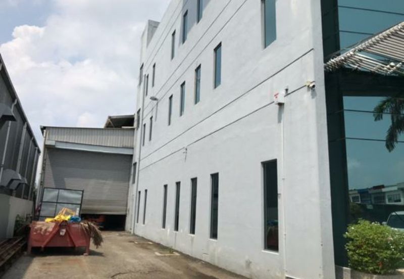 warehouse corporate enblock freehold 3.5storey Bungalow Factory at Puchong
