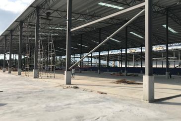New warehouse at Westport klang for sale !
