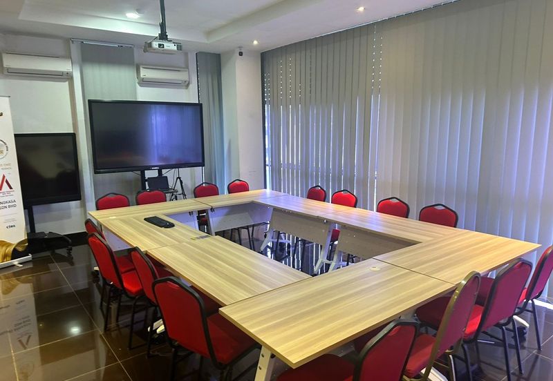 Semi d Freehold factory at Puchong for sale