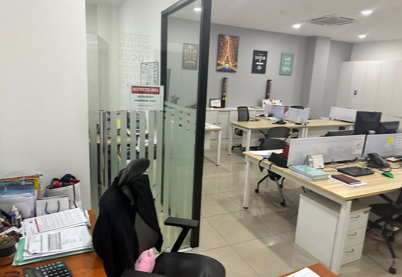 Semi d Freehold factory at Puchong for sale