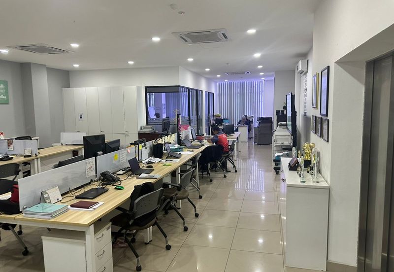 Semi d Freehold factory at Puchong for sale