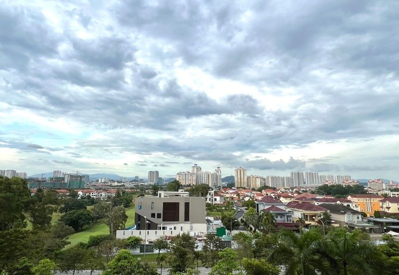 Anjung Hijau (Greenfield Apartment)