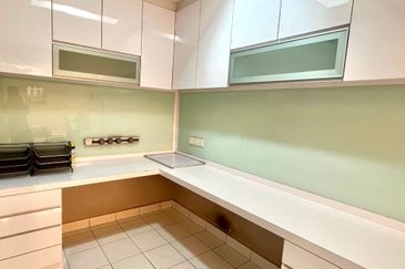 Anjung Hijau (Greenfield Apartment)