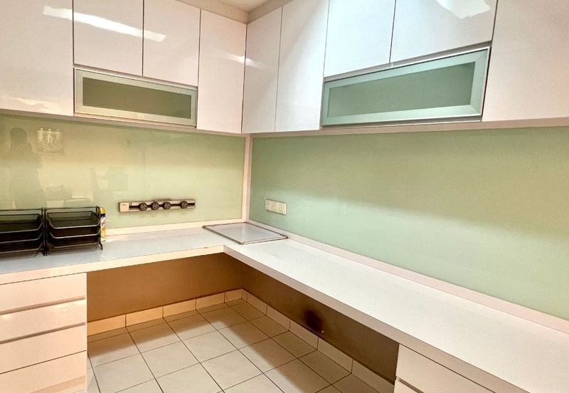 Anjung Hijau (Greenfield Apartment)