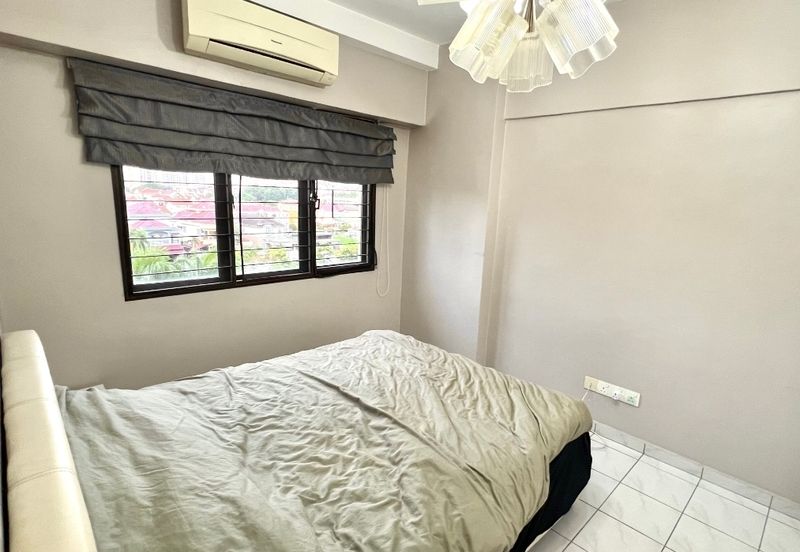 Anjung Hijau (Greenfield Apartment)