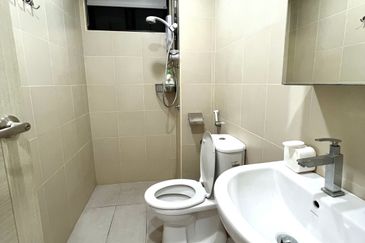 Anjung Hijau (Greenfield Apartment)