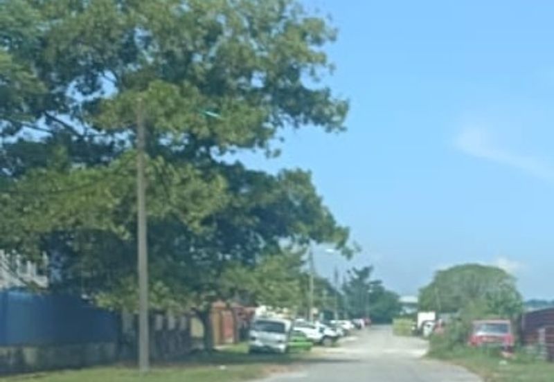 Rawang agriculture land in industrial zoning freehold facing main road for sale