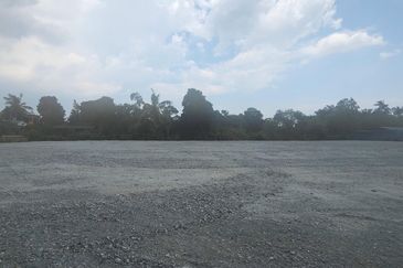 Telok panglima garang freehold commercial Land facing main road For Sale!!