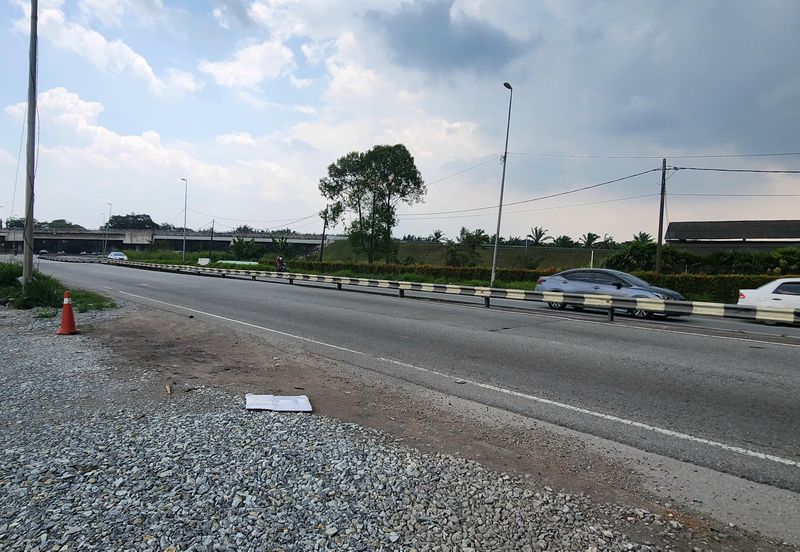 Telok panglima garang freehold commercial Land facing main road For Sale!!