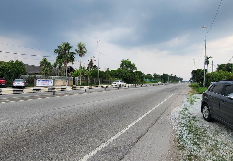 Telok panglima garang freehold commercial Land facing main road For Sale!!